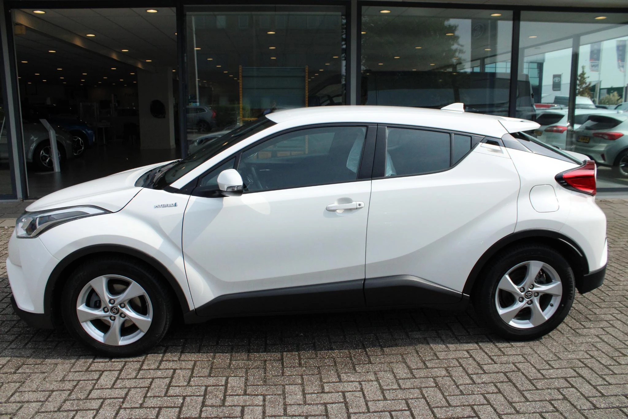 Hoofdafbeelding Toyota C-HR