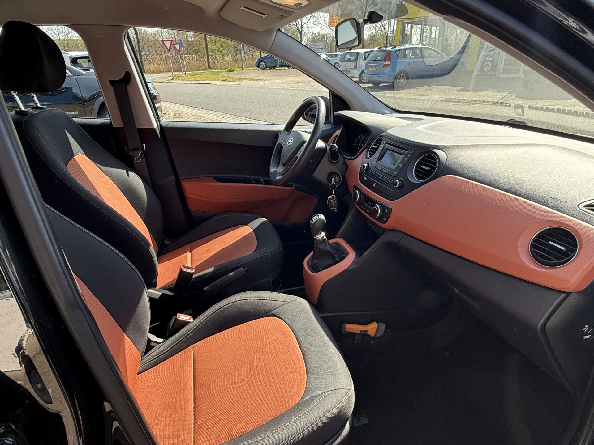Hoofdafbeelding Hyundai i10