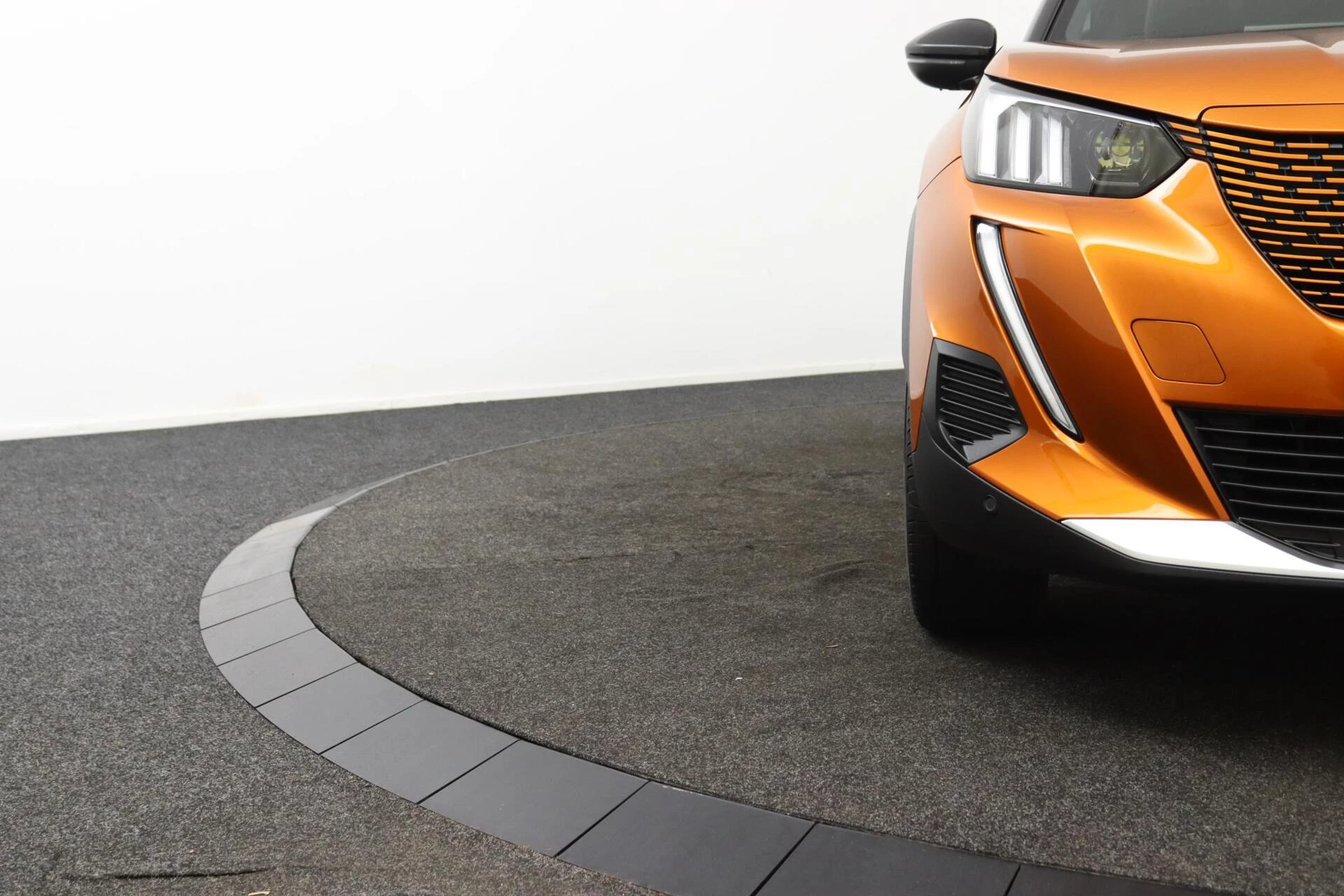 Hoofdafbeelding Peugeot e-2008