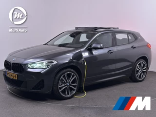 BMW X2 xDrive25e M-Sport Plug in Hybrid | Panodak | Camera | Navi Prof | Sportstoelen Verwarmd | Led | Sfeerverlichting |