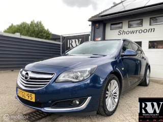 Hoofdafbeelding Opel Insignia Opel Insignia Sports Tourer 2.0 CDTI Cosmo, nieuwe APK