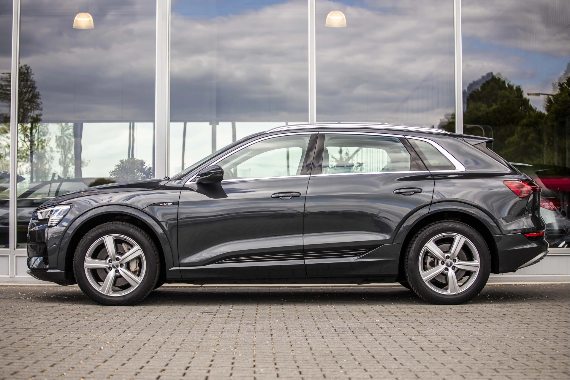 Hoofdafbeelding Audi e-tron
