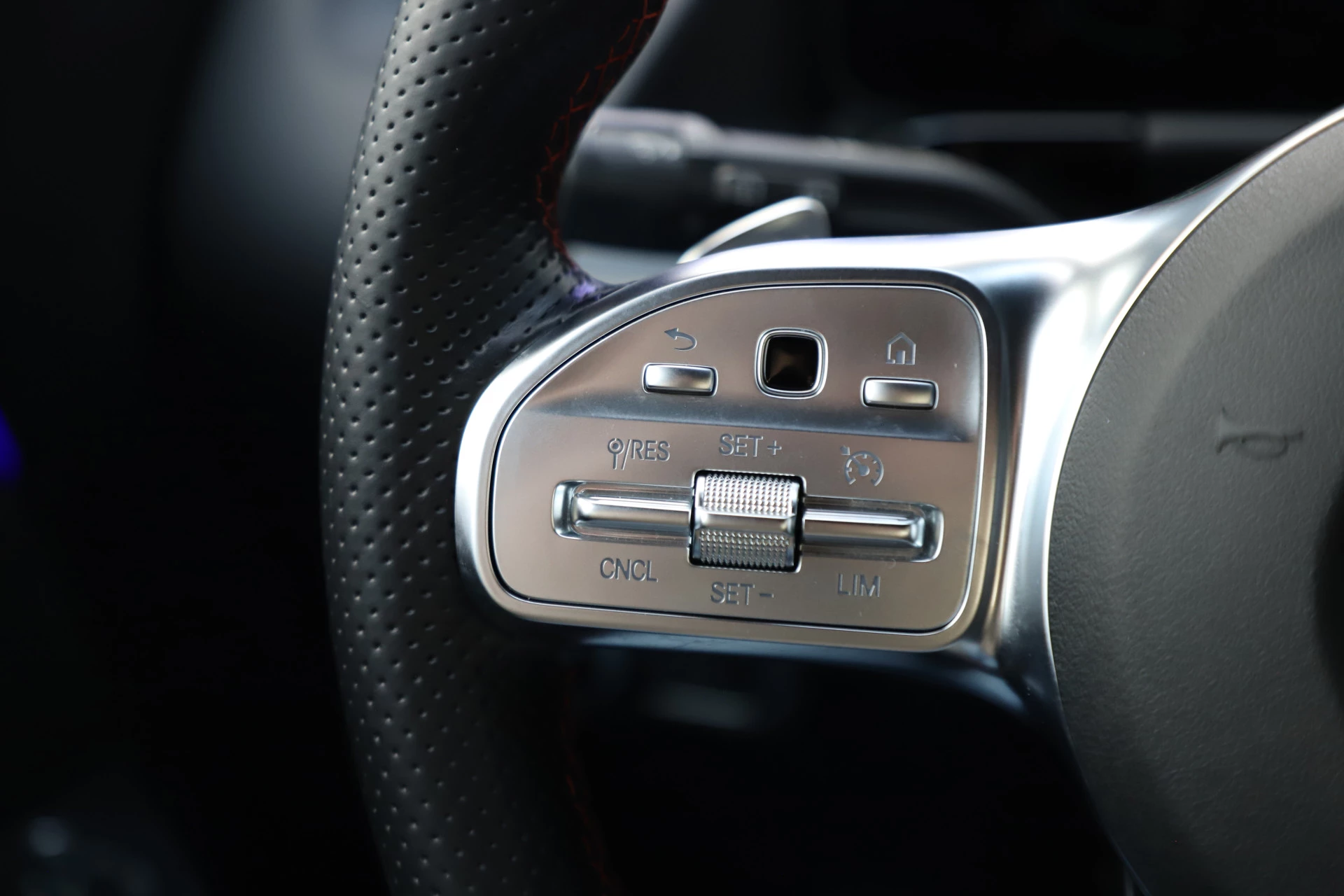 Hoofdafbeelding Mercedes-Benz EQA