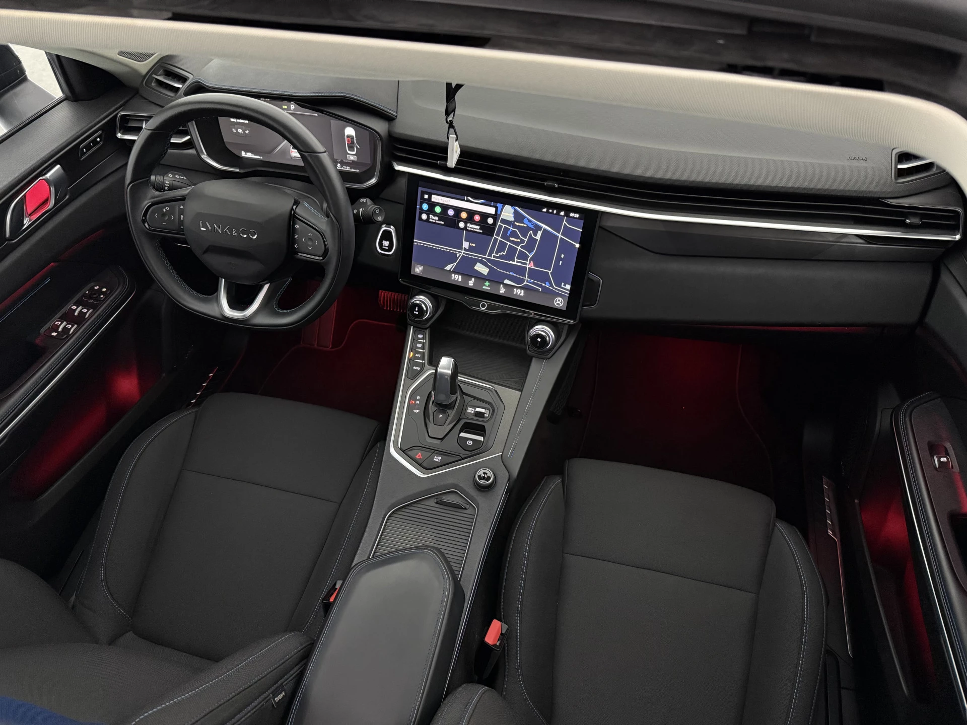 Hoofdafbeelding Lynk & Co 01