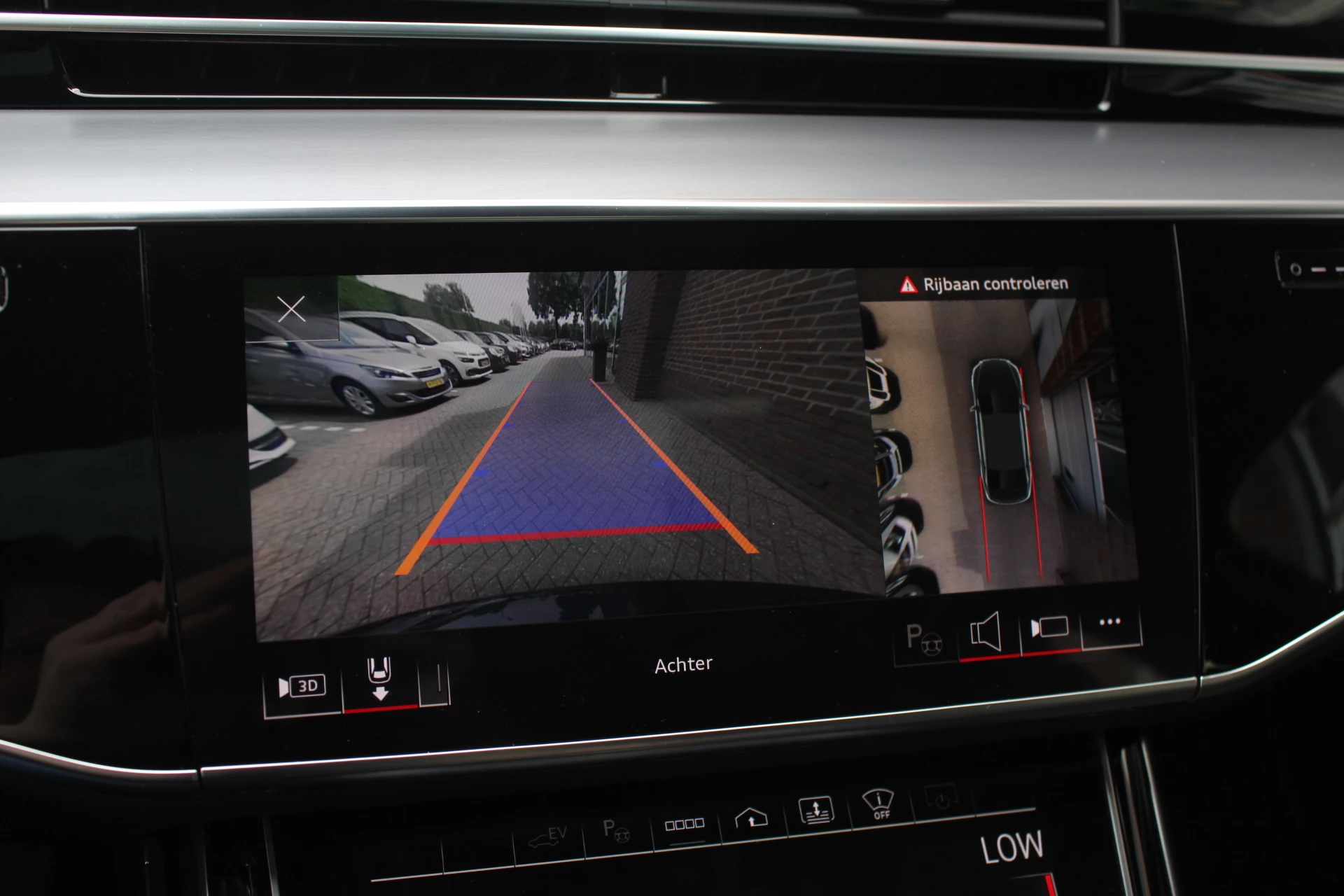 Hoofdafbeelding Audi A8