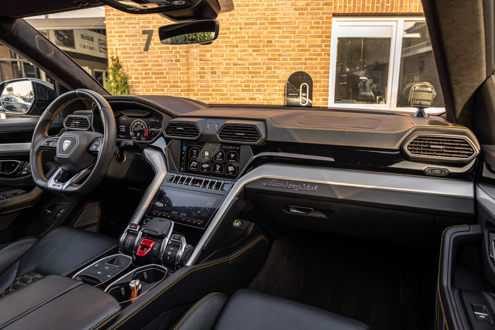 Hoofdafbeelding Lamborghini Urus