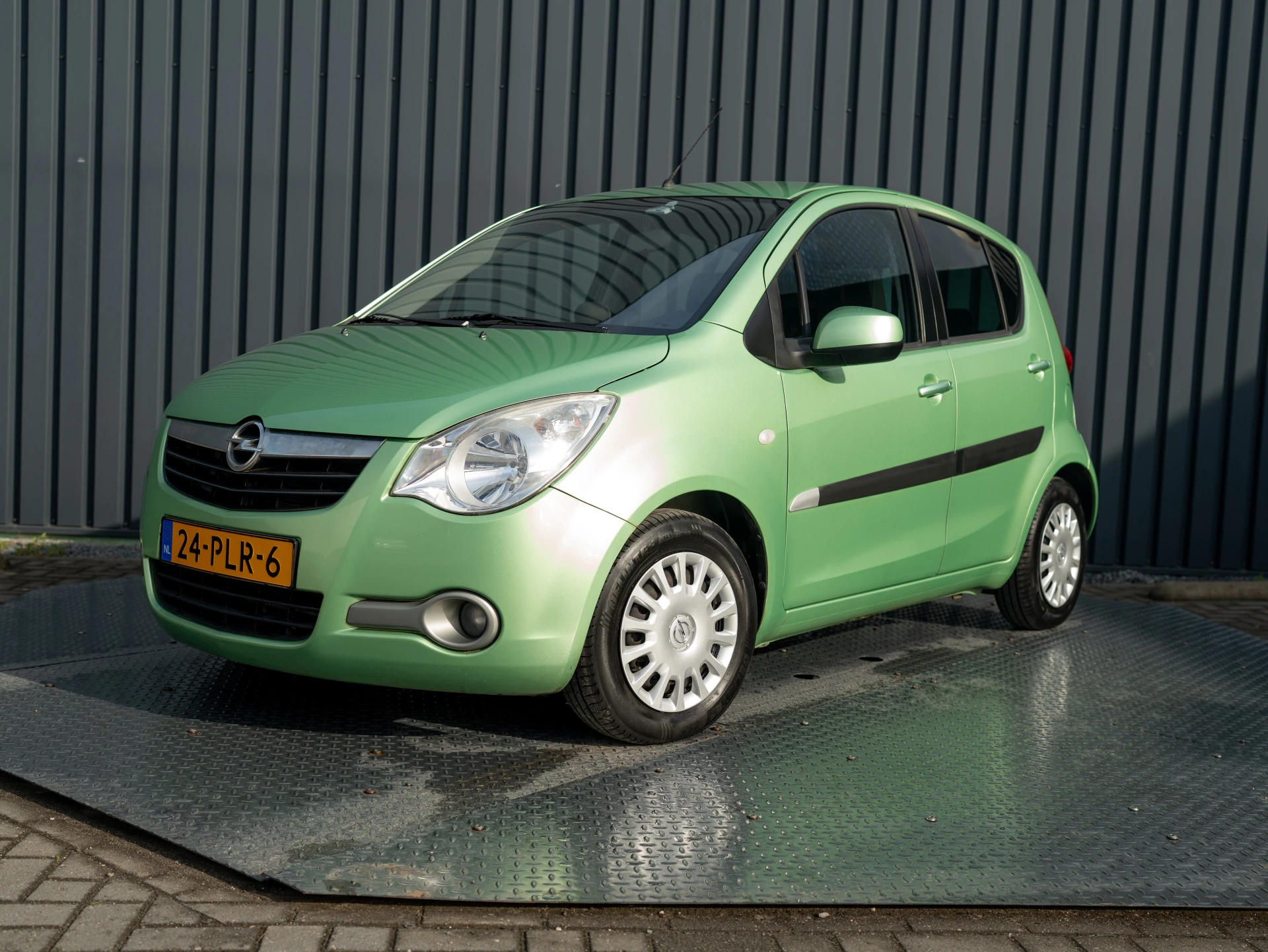 Hoofdafbeelding Opel Agila