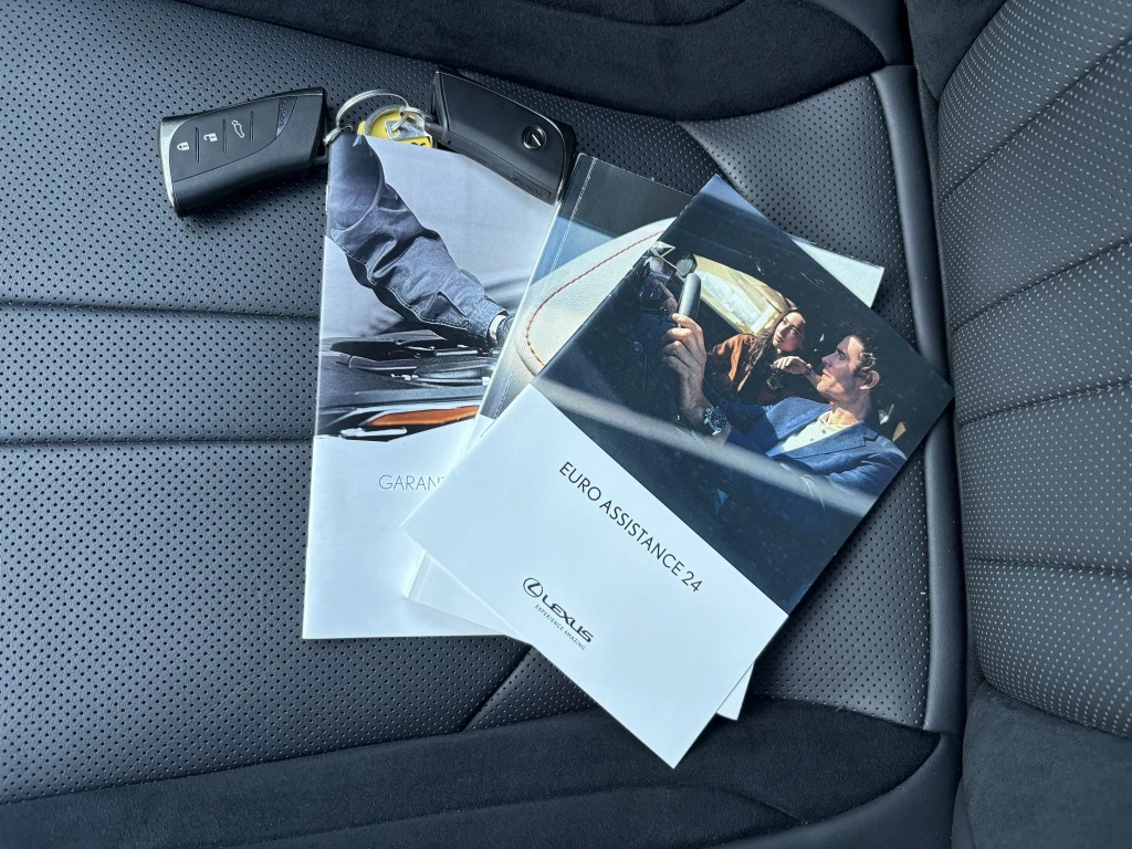 Hoofdafbeelding Lexus RX