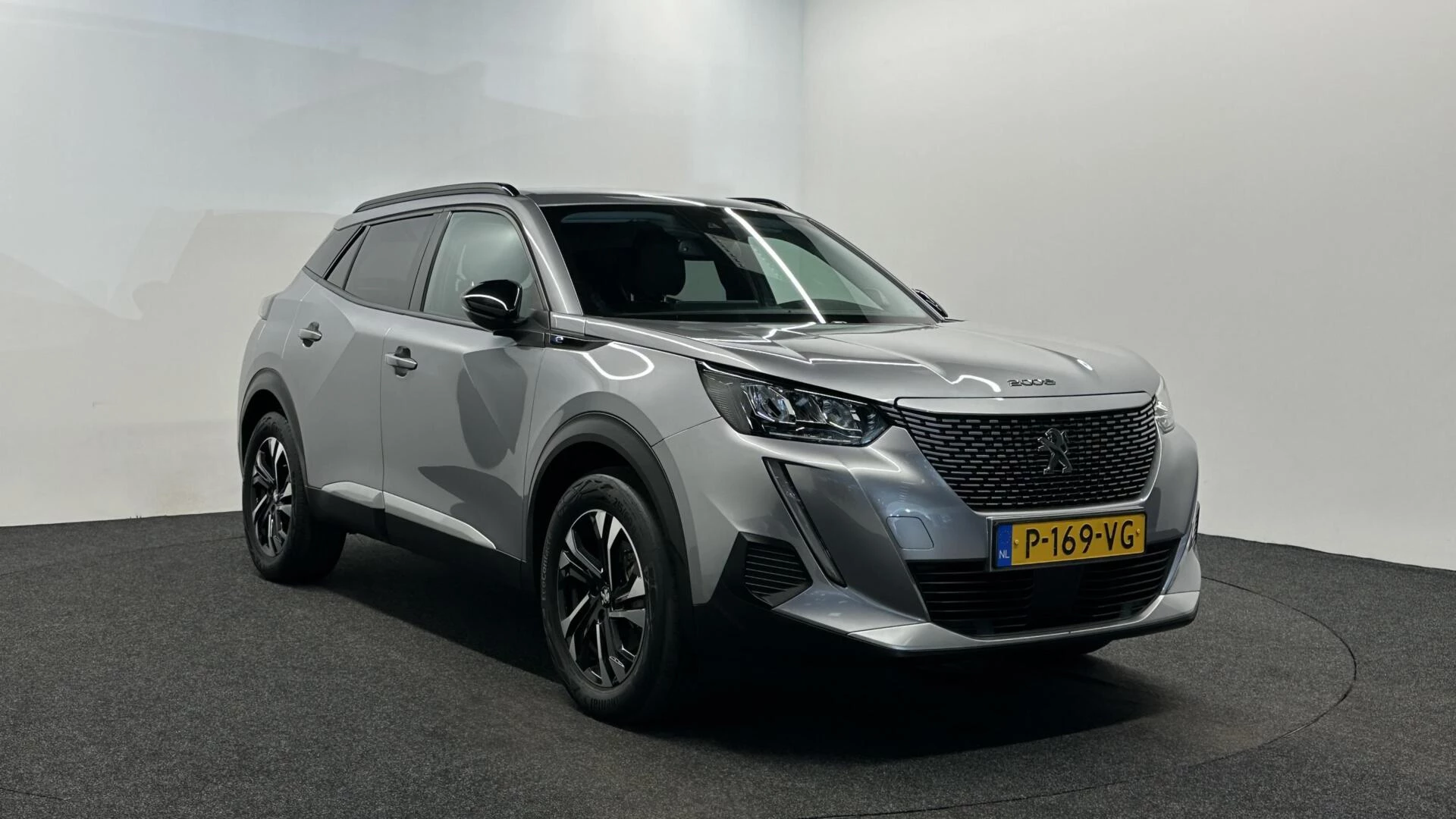 Hoofdafbeelding Peugeot e-2008
