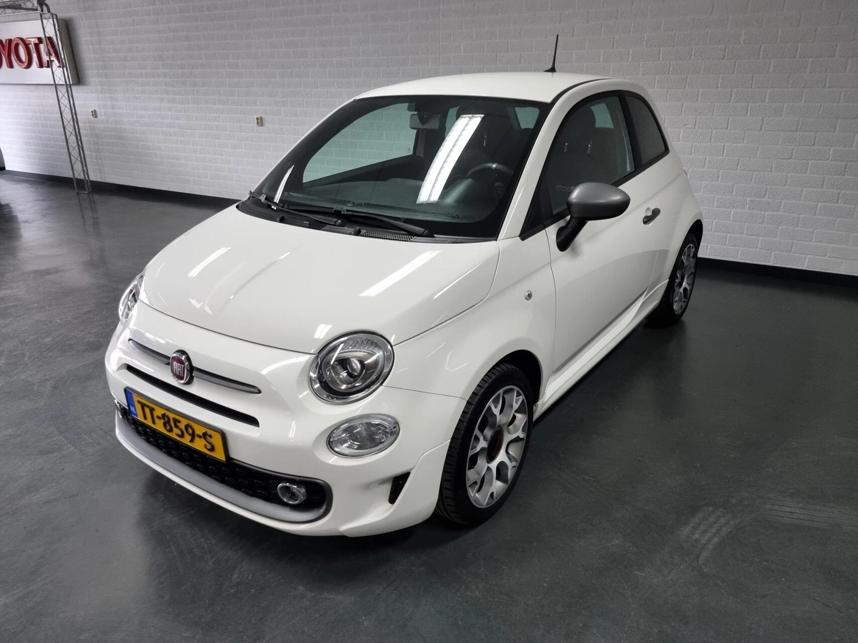 Hoofdafbeelding Fiat 500