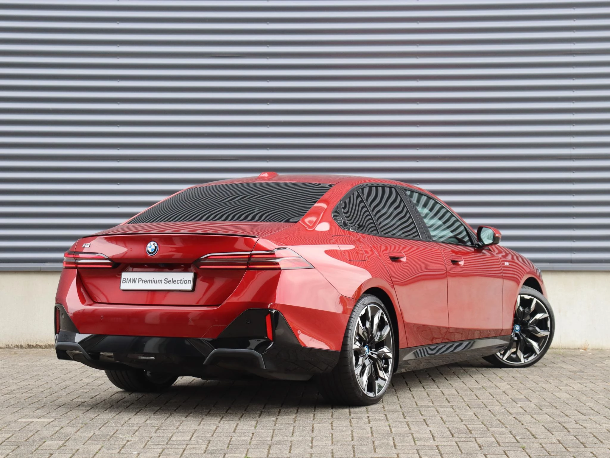 Hoofdafbeelding BMW i5