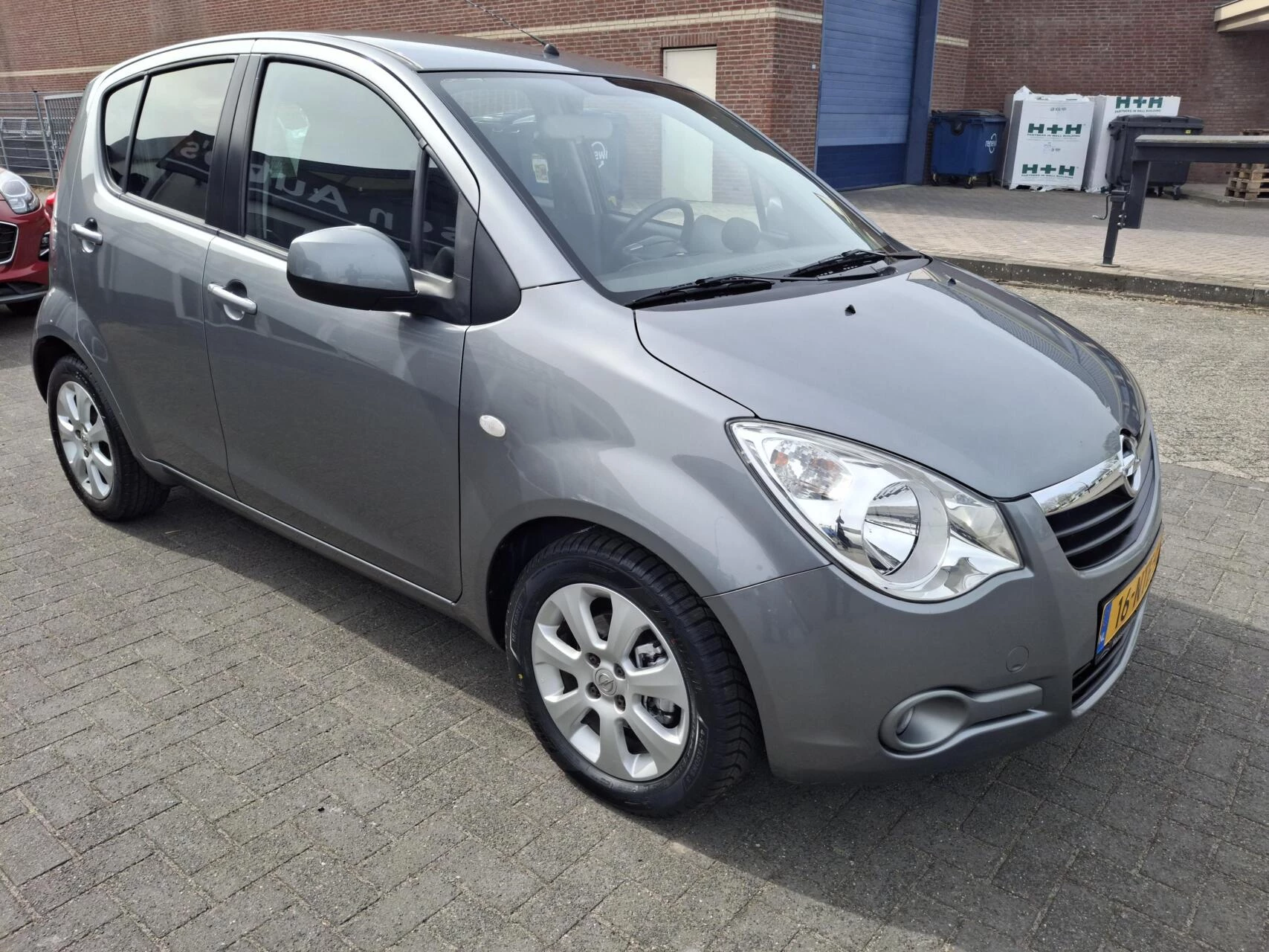 Hoofdafbeelding Opel Agila