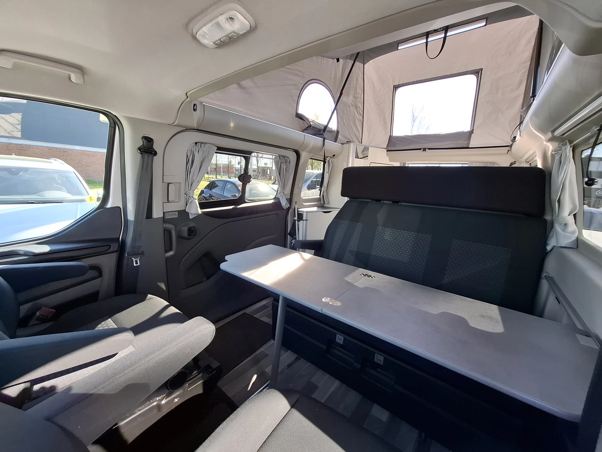 Hoofdafbeelding Ford Nugget