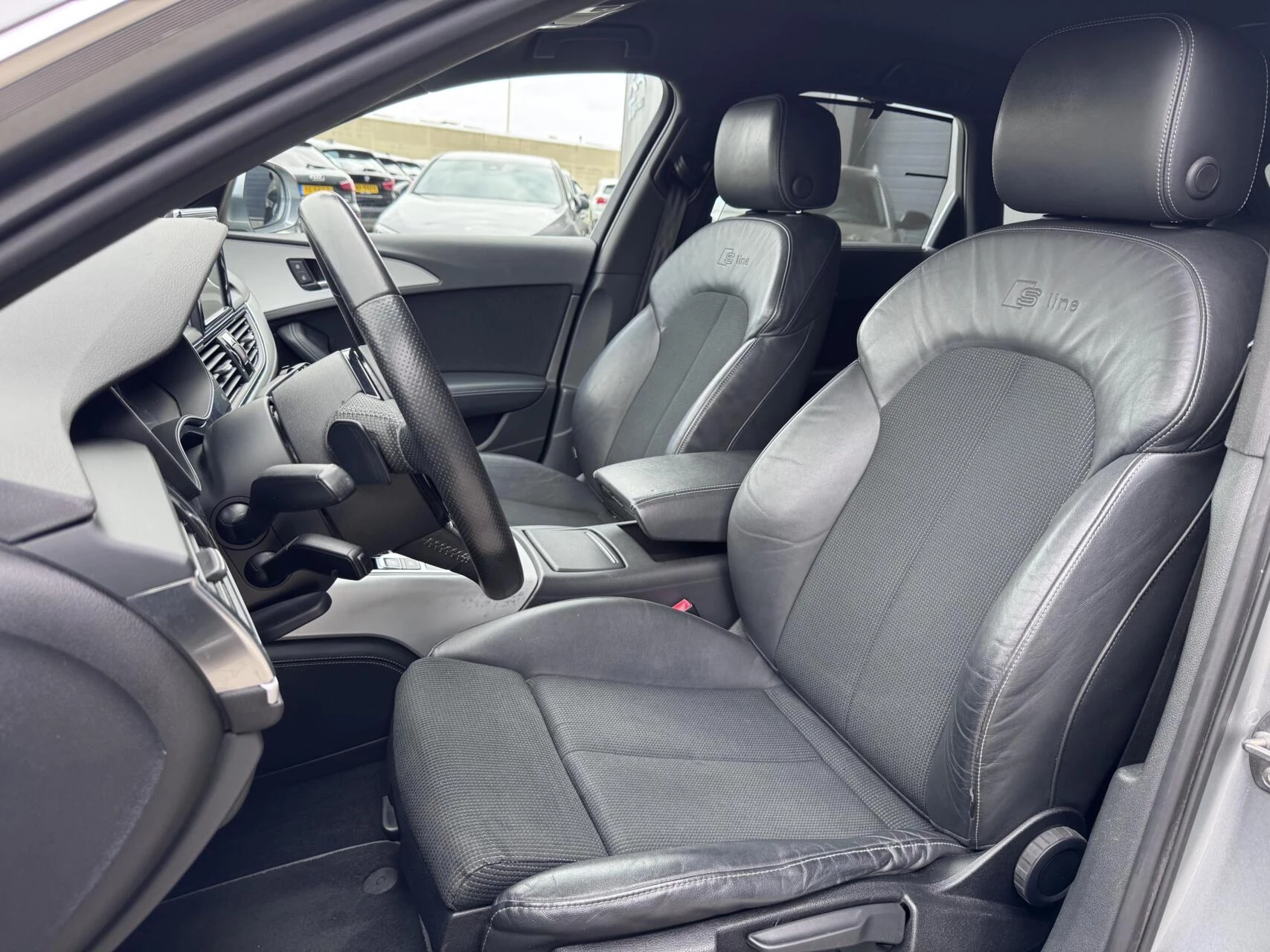Hoofdafbeelding Audi A6