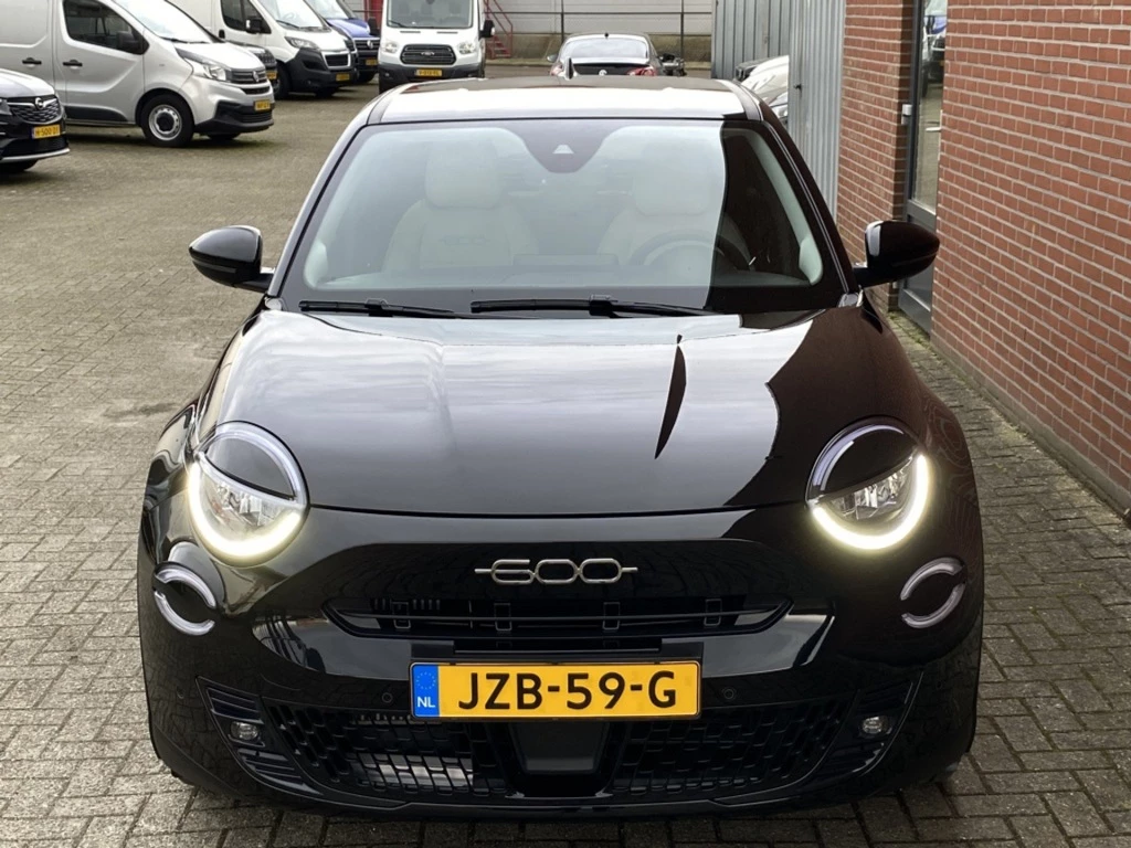 Hoofdafbeelding Fiat 600