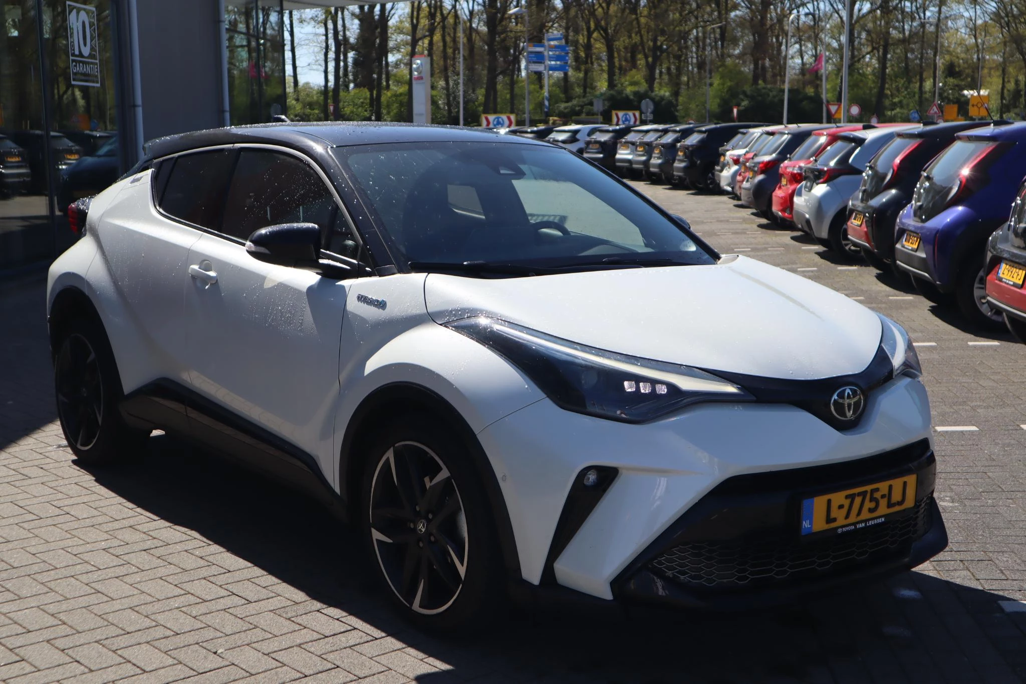 Hoofdafbeelding Toyota C-HR