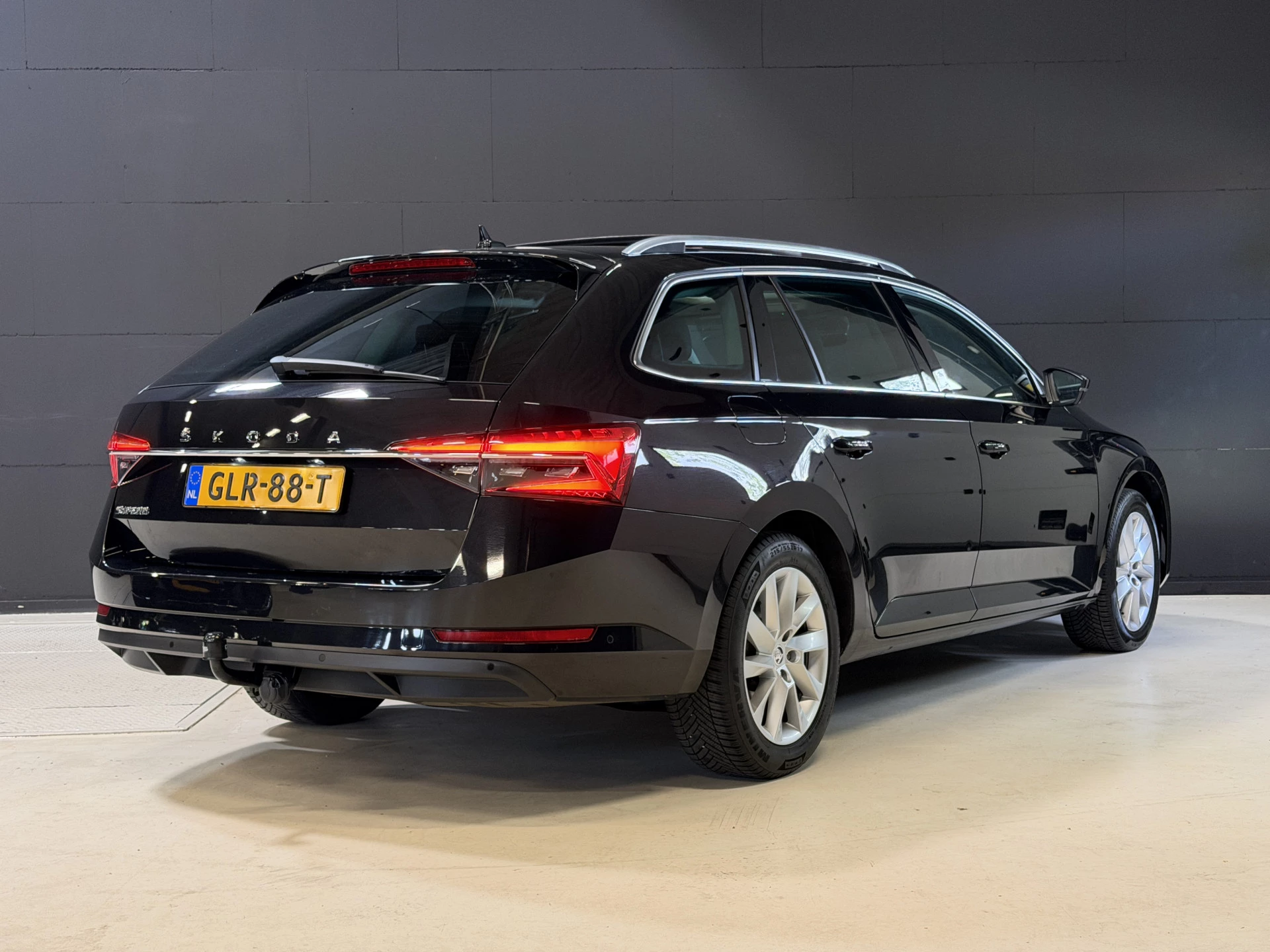 Hoofdafbeelding Škoda Superb