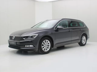 Volkswagen Passat Variant 1.6 TDI 120pk DSG-7 Comfortline Business [ TREKHAAK+CAMERA+STOELVERWARMING+LED+CARPLAY+PDC+ACC ]