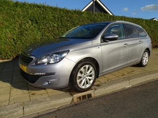 Hoofdafbeelding Peugeot 308 Peugeot 308 1.2 SW STYLE 131 Pk -Automaat-Navi-Cruise-Pdc-Media app-Usb-Blt