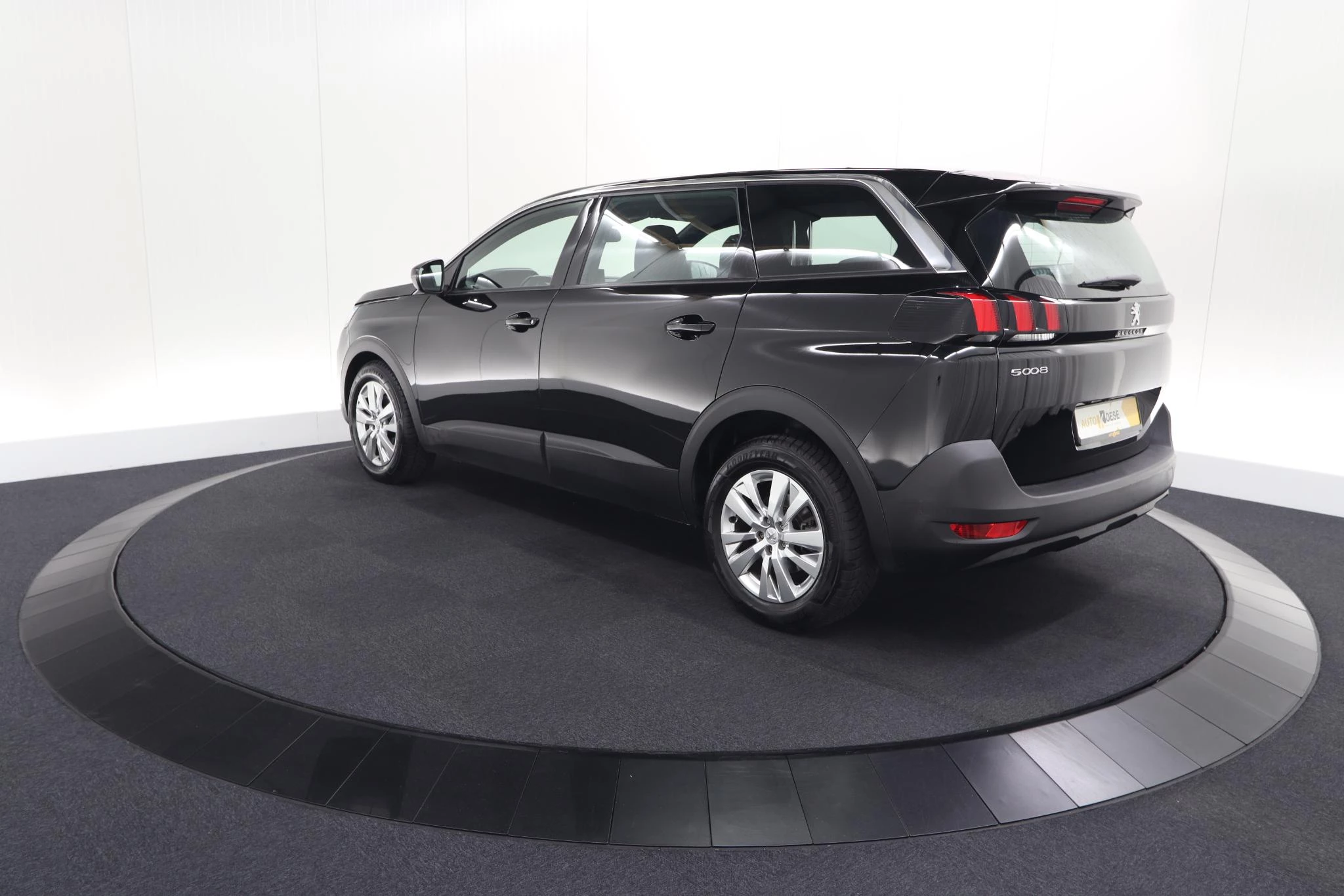 Hoofdafbeelding Peugeot 5008