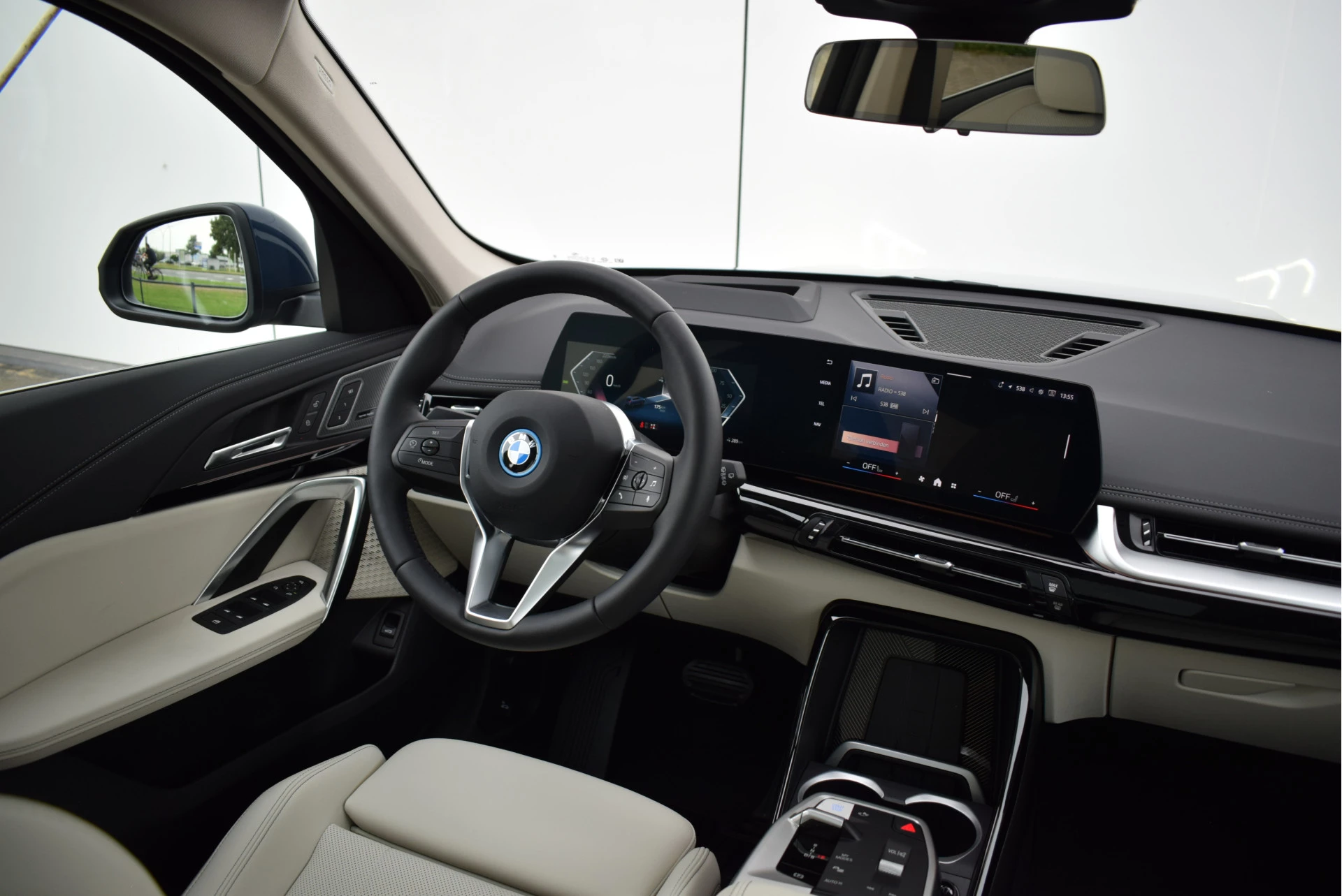 Hoofdafbeelding BMW iX1