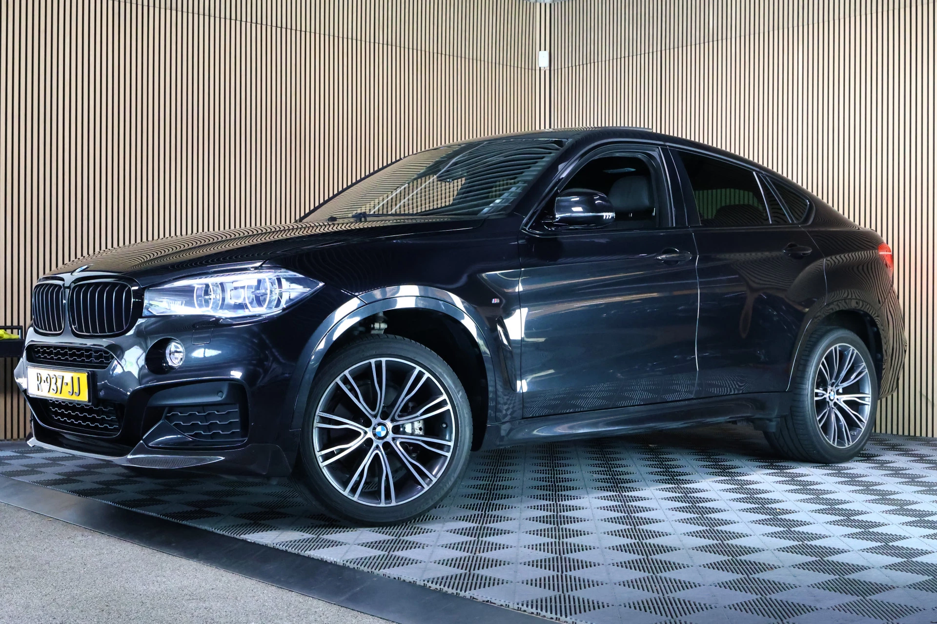 Hoofdafbeelding BMW X6