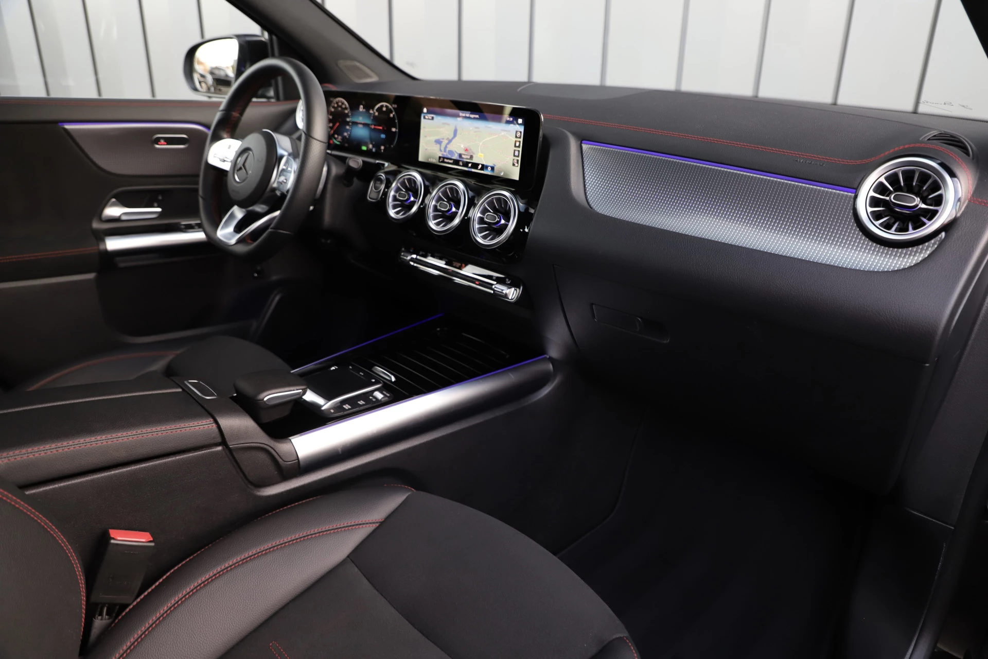 Hoofdafbeelding Mercedes-Benz EQA