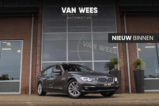 BMW 3-serie Touring 318i LCI Luxury Edition | NL auto | Facelift | Driving Assistant | Stuurverwarming | Camera | DAB | LED | HiFi | Leer | Sportstoelen | Sportstuur | Cruise control