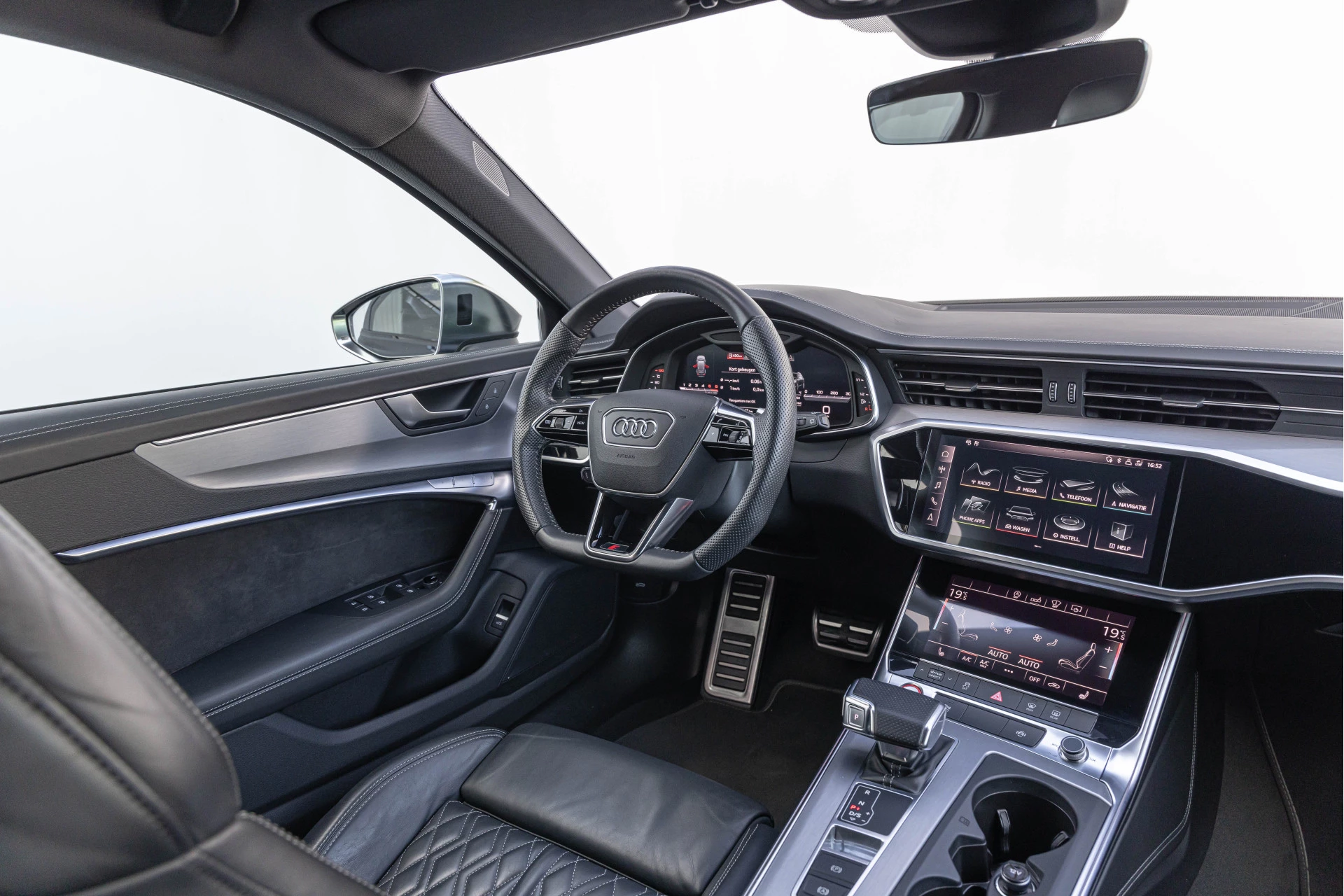 Hoofdafbeelding Audi S6