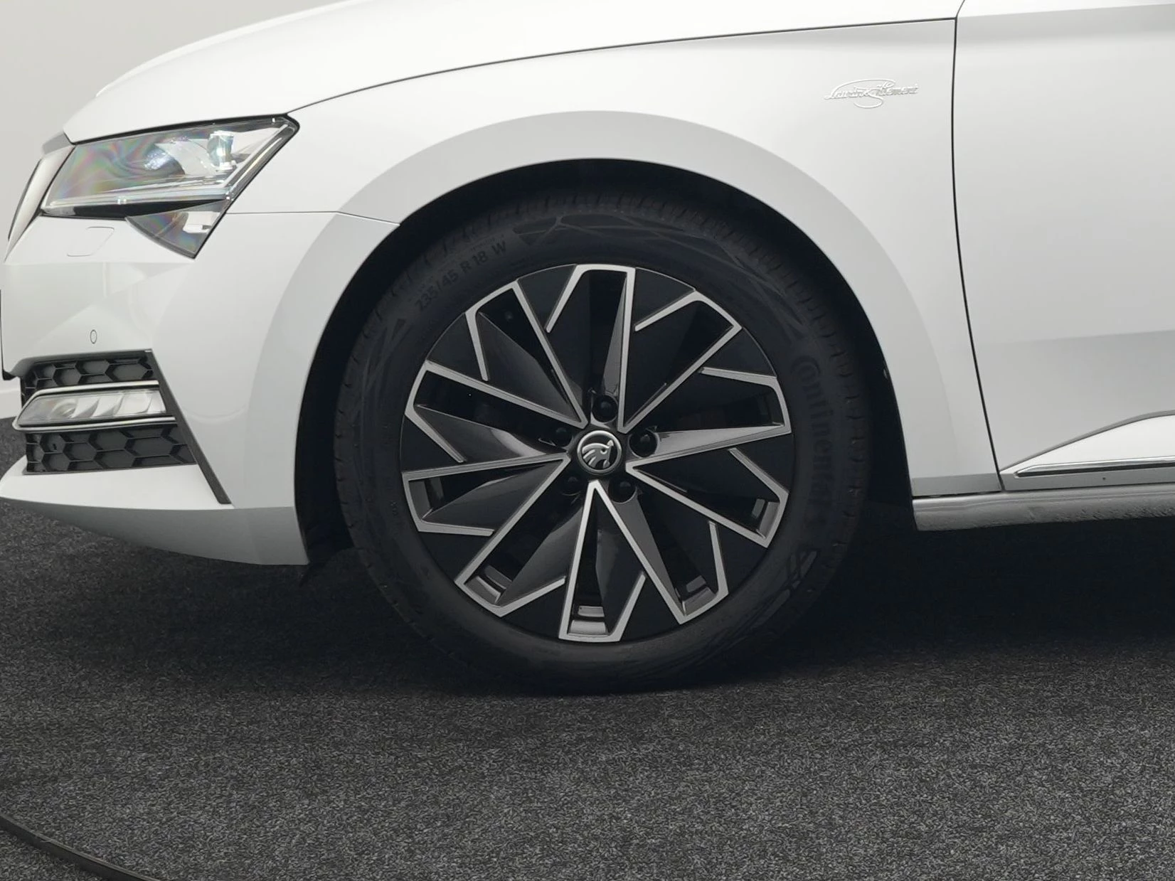 Hoofdafbeelding Škoda Superb