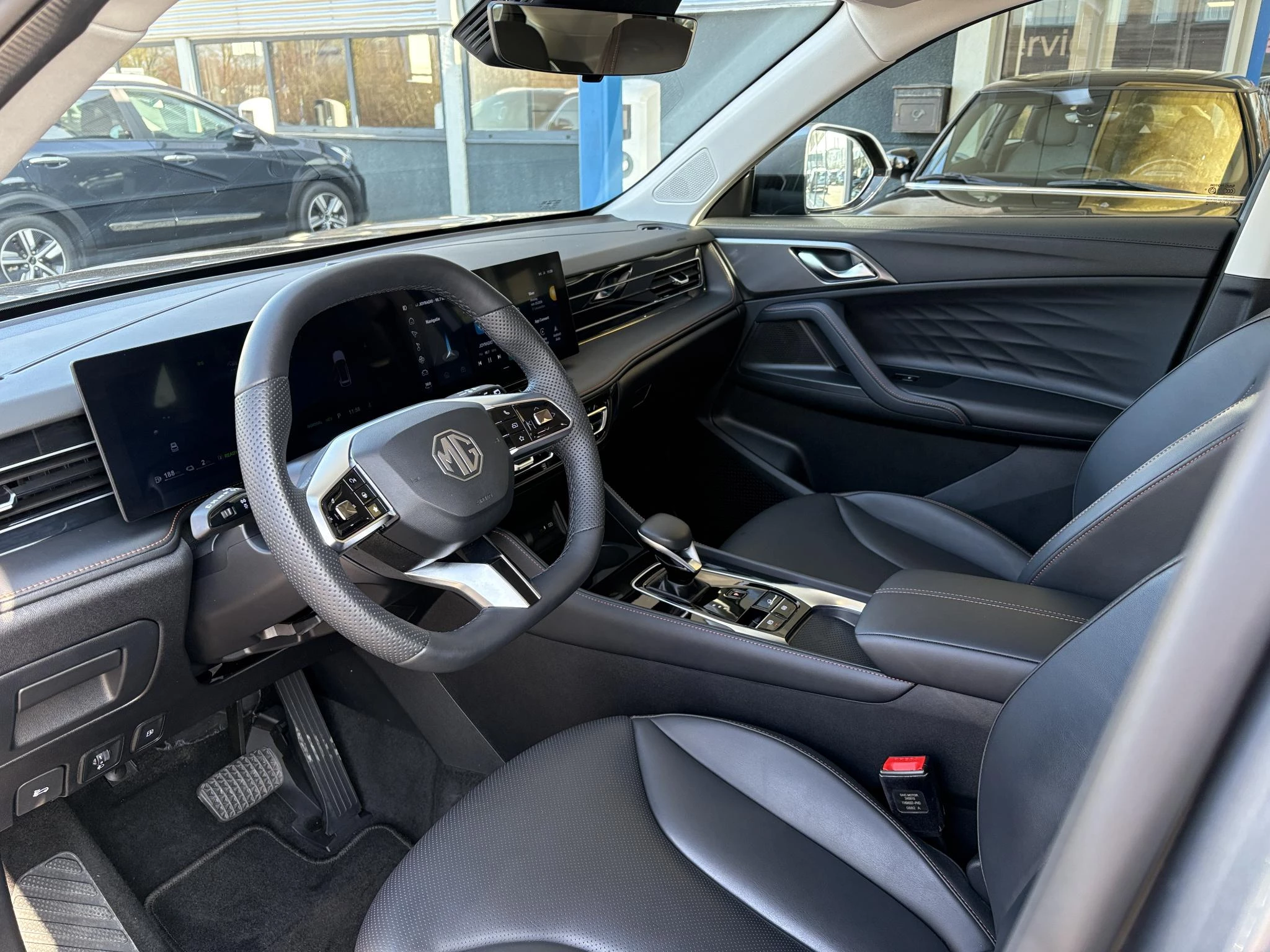 Hoofdafbeelding MG HS