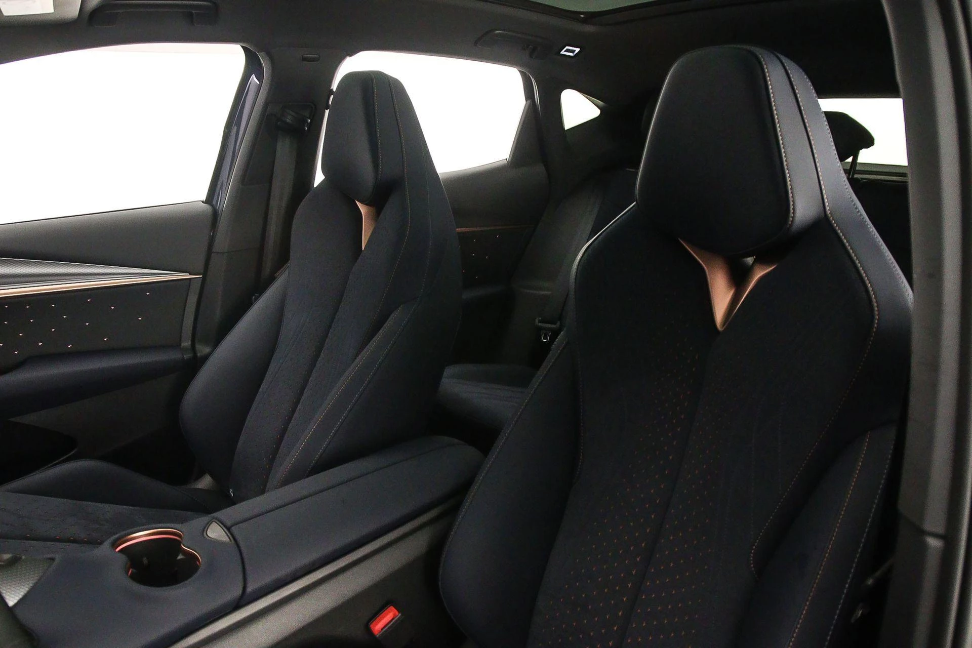 Hoofdafbeelding CUPRA Tavascan