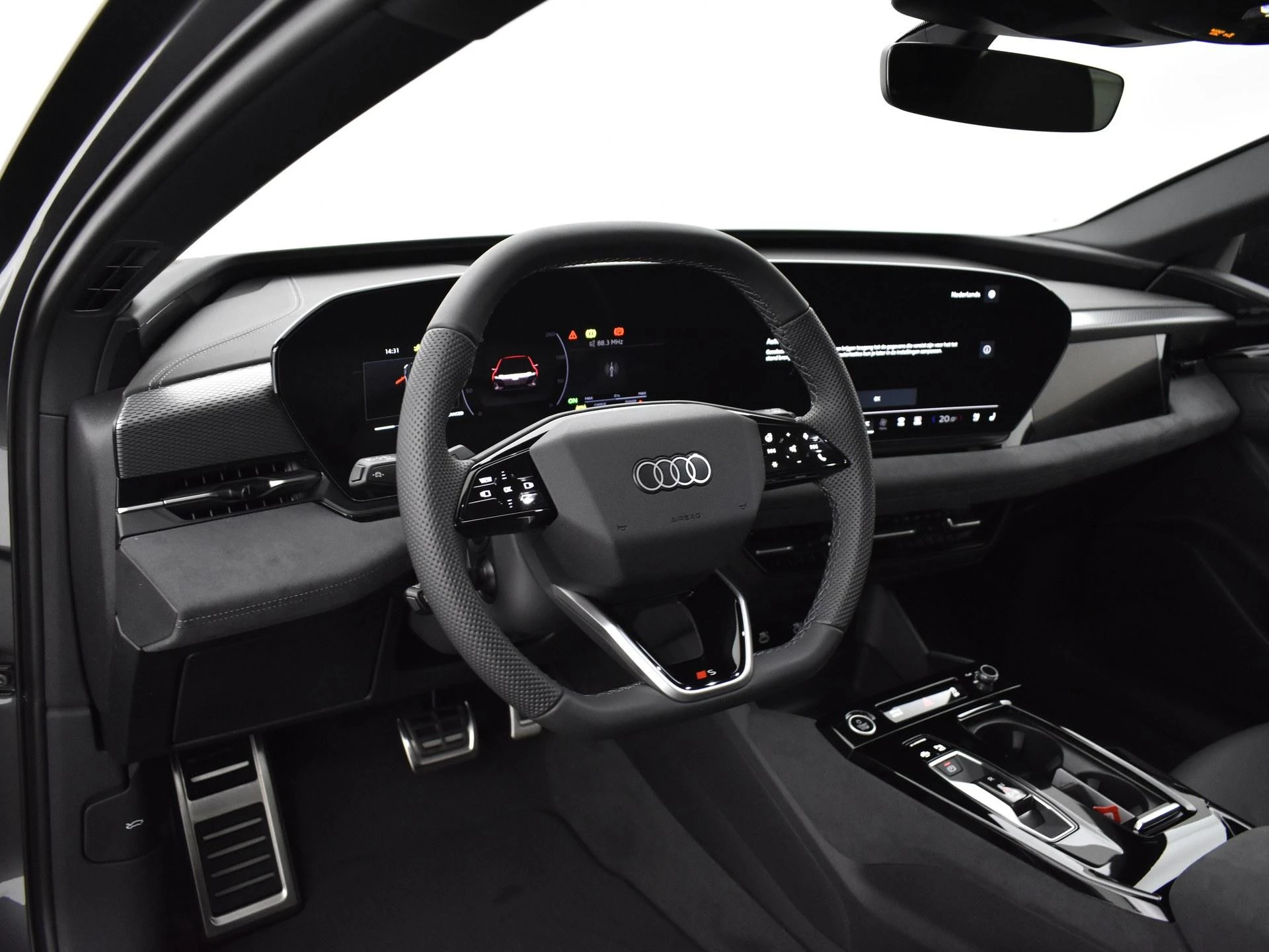 Hoofdafbeelding Audi A6 Avant e-tron