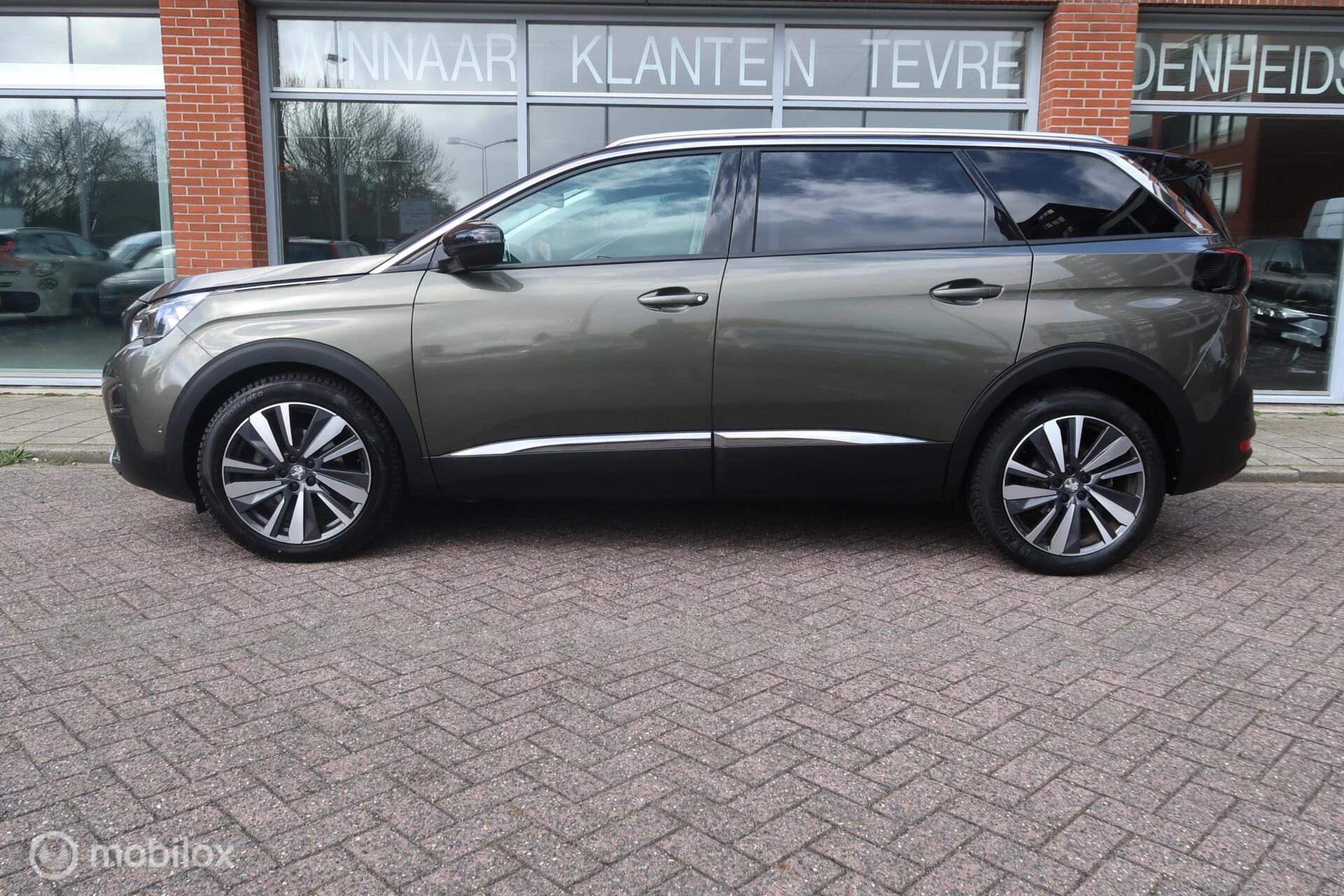 Hoofdafbeelding Peugeot 5008