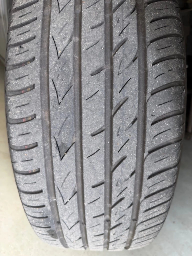 Hoofdafbeelding Toyota Avensis
