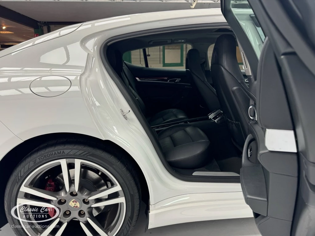 Hoofdafbeelding Porsche Panamera