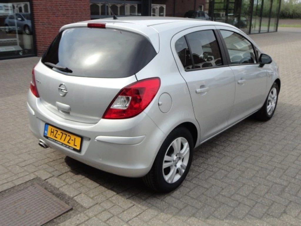 Hoofdafbeelding Opel Corsa