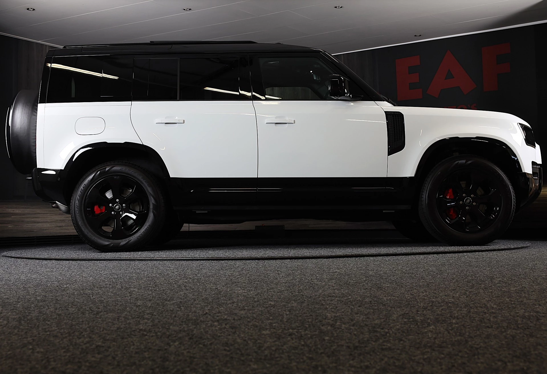 Hoofdafbeelding Land Rover Defender