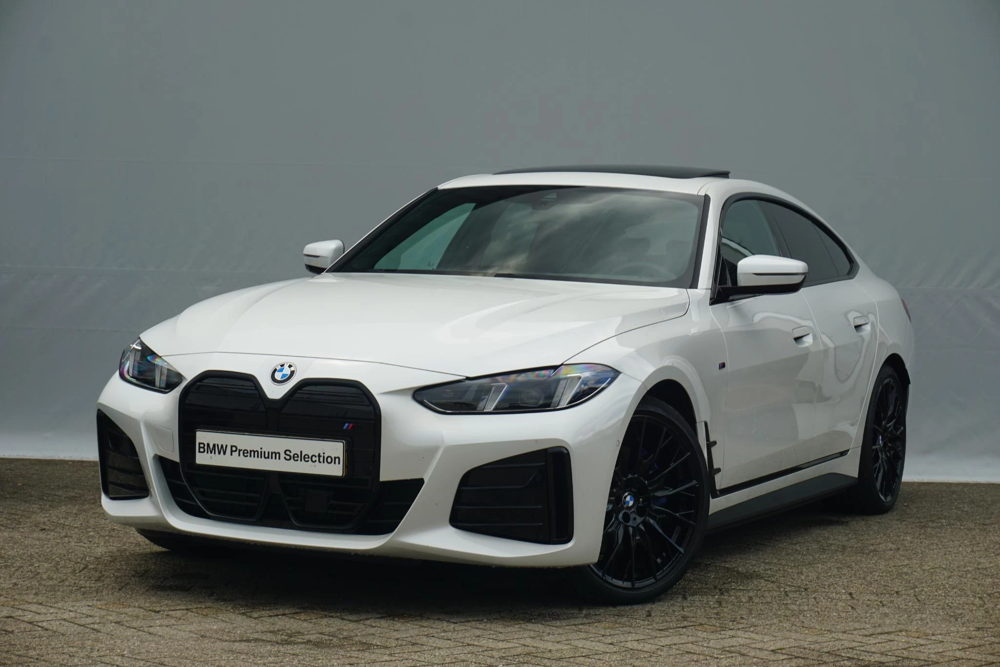 Hoofdafbeelding BMW i4