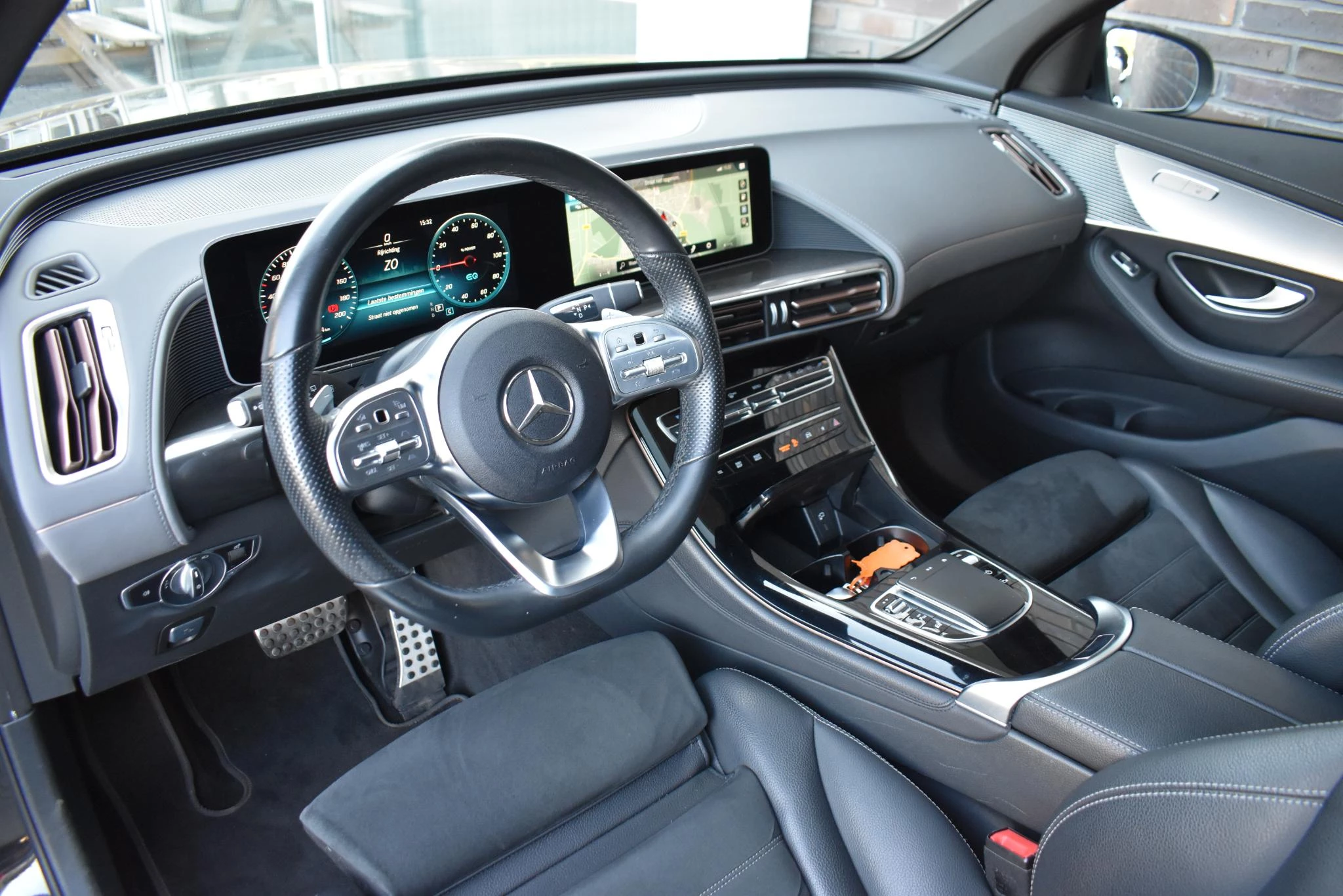 Hoofdafbeelding Mercedes-Benz EQC
