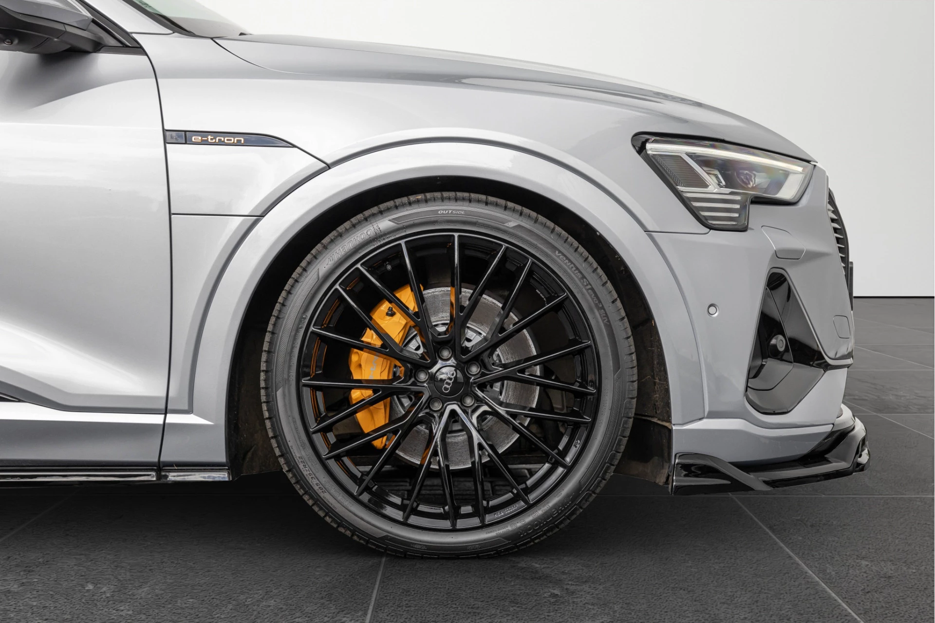 Hoofdafbeelding Audi e-tron