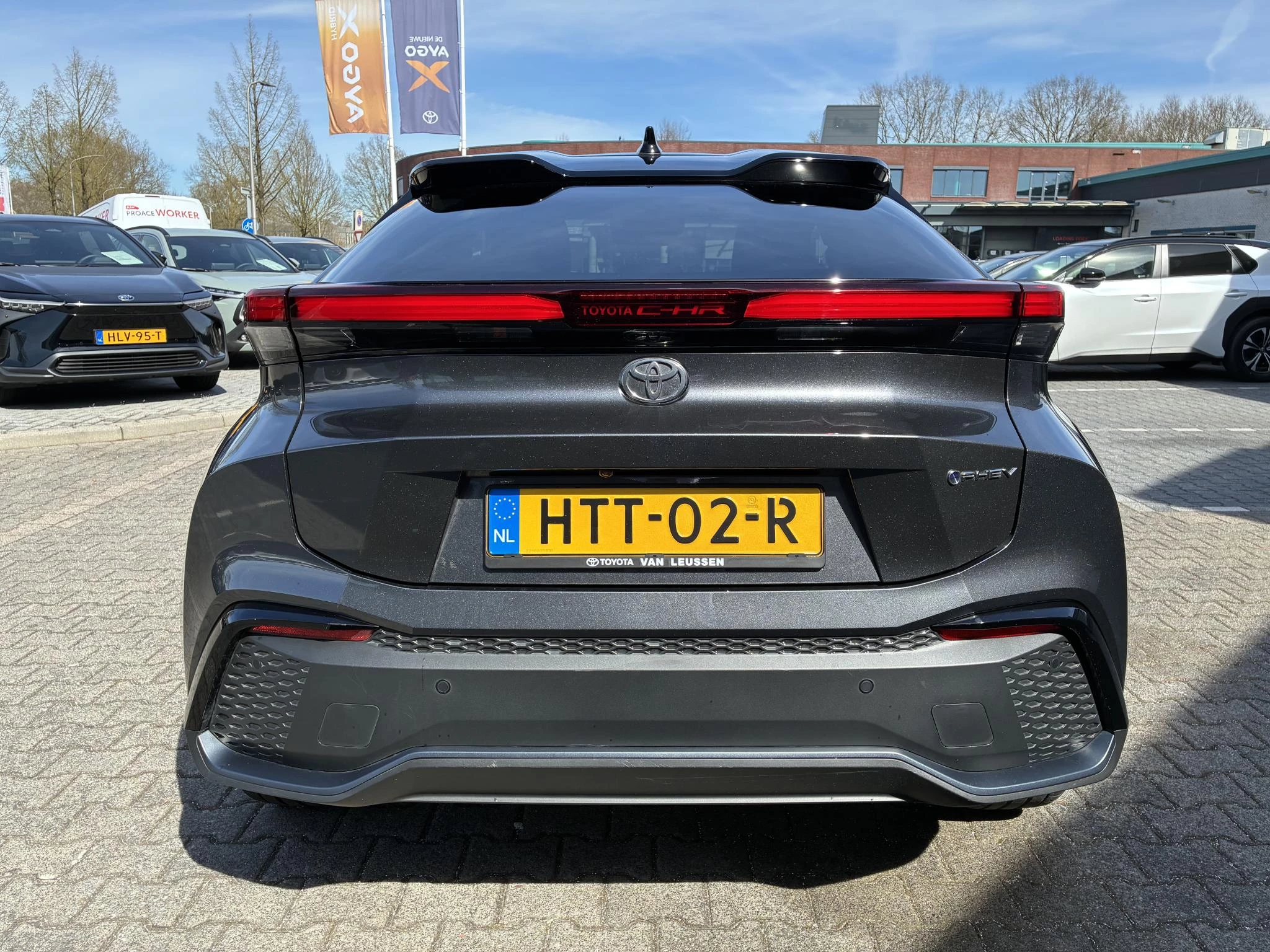 Hoofdafbeelding Toyota C-HR