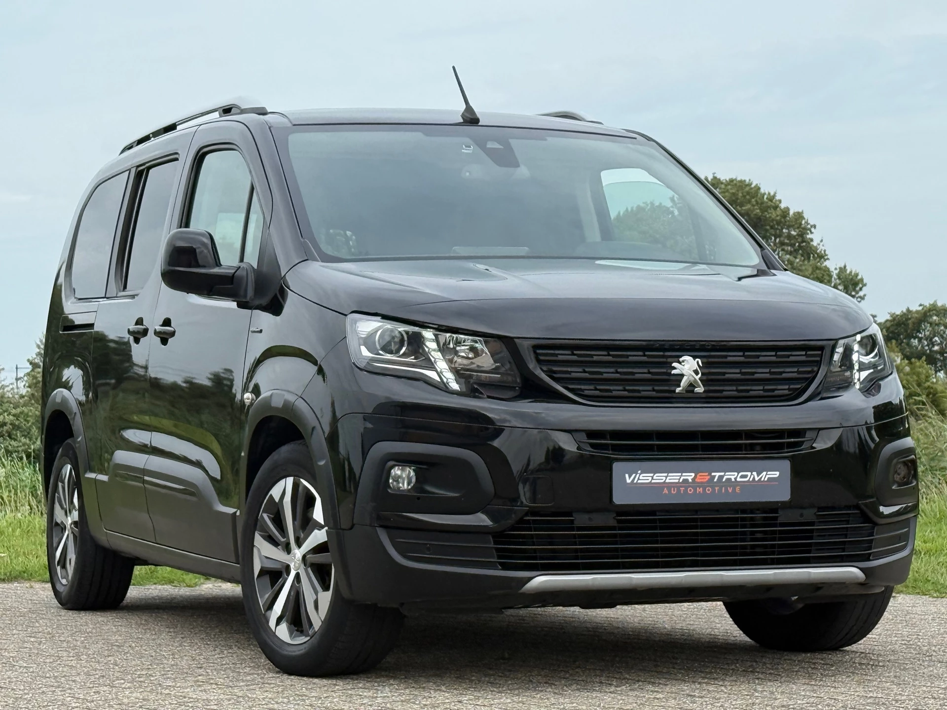 Hoofdafbeelding Peugeot Rifter