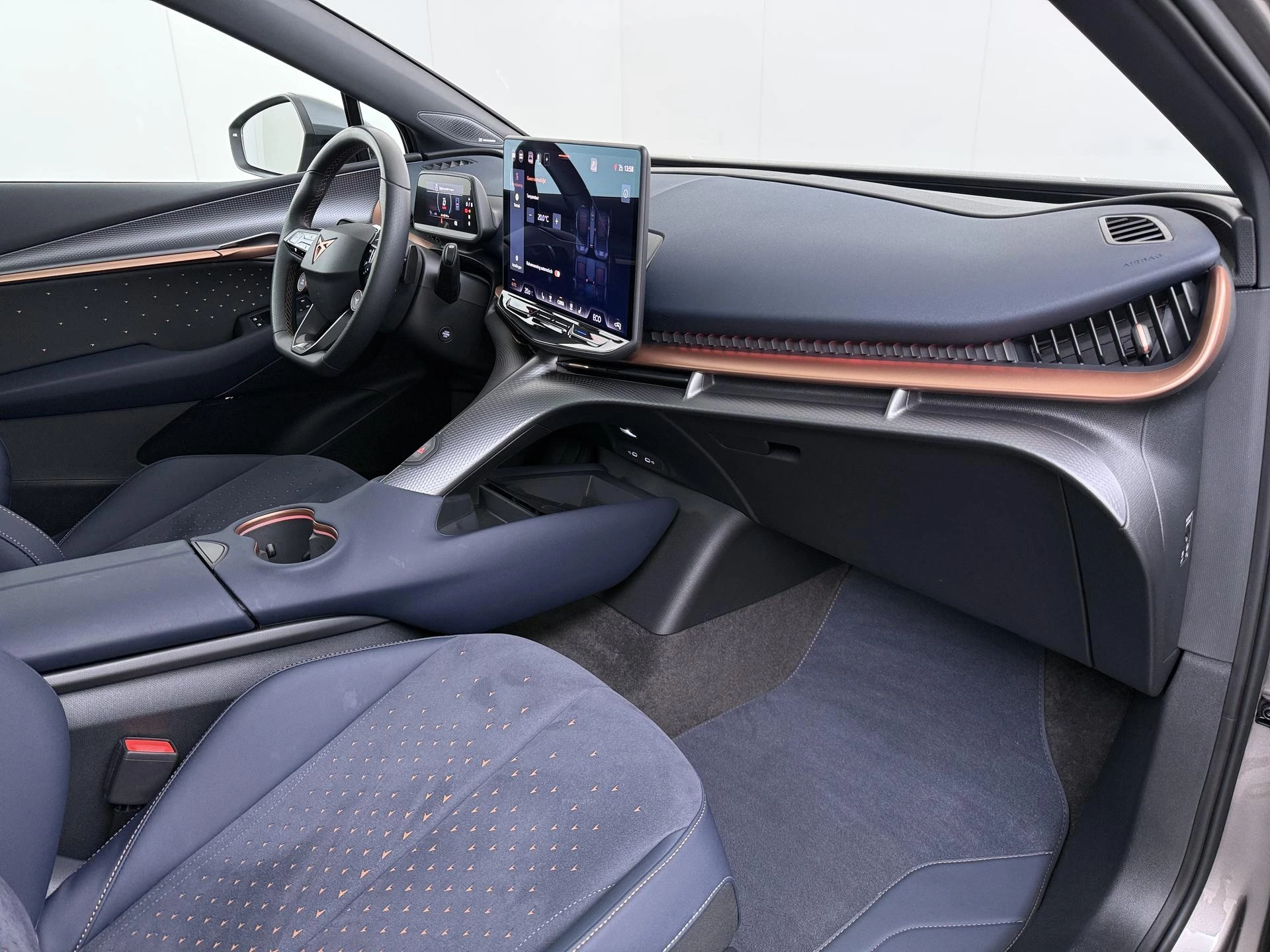 Hoofdafbeelding CUPRA Tavascan