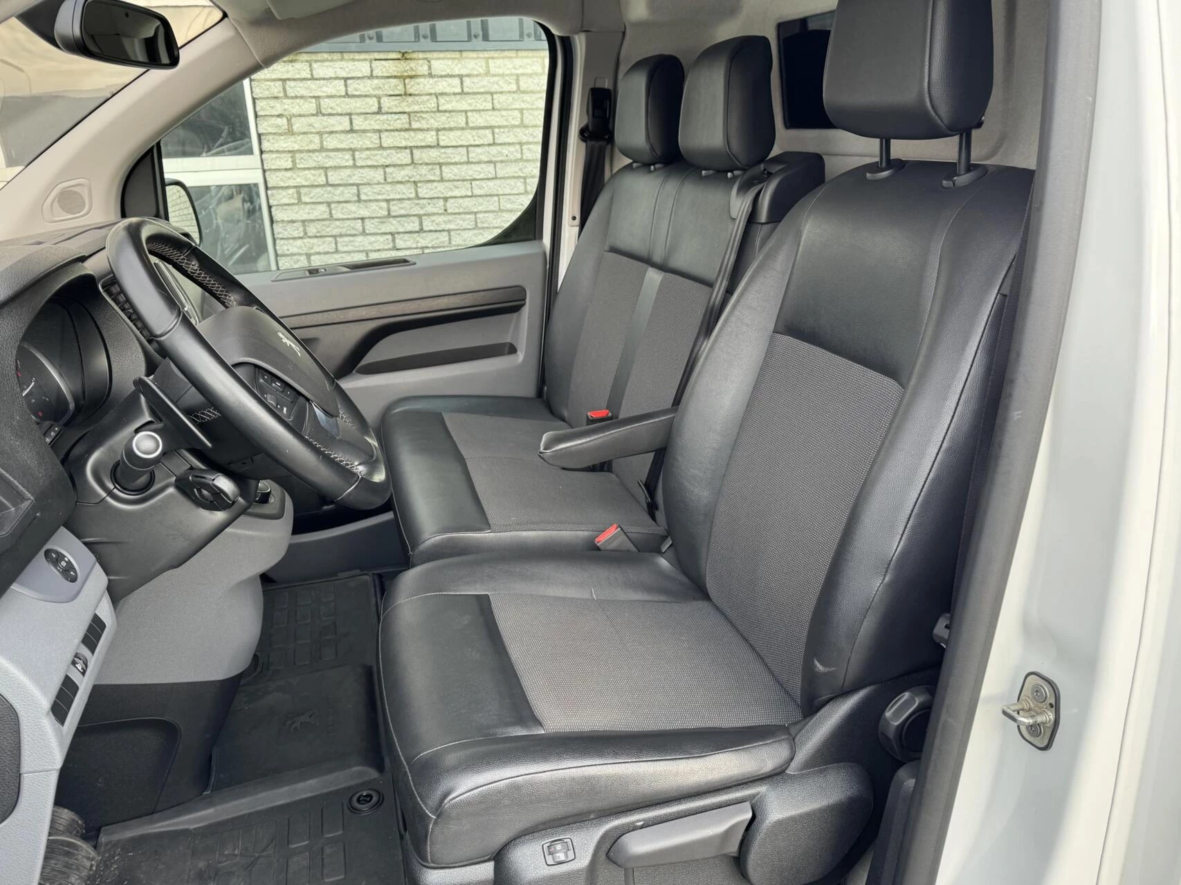 Hoofdafbeelding Peugeot Expert