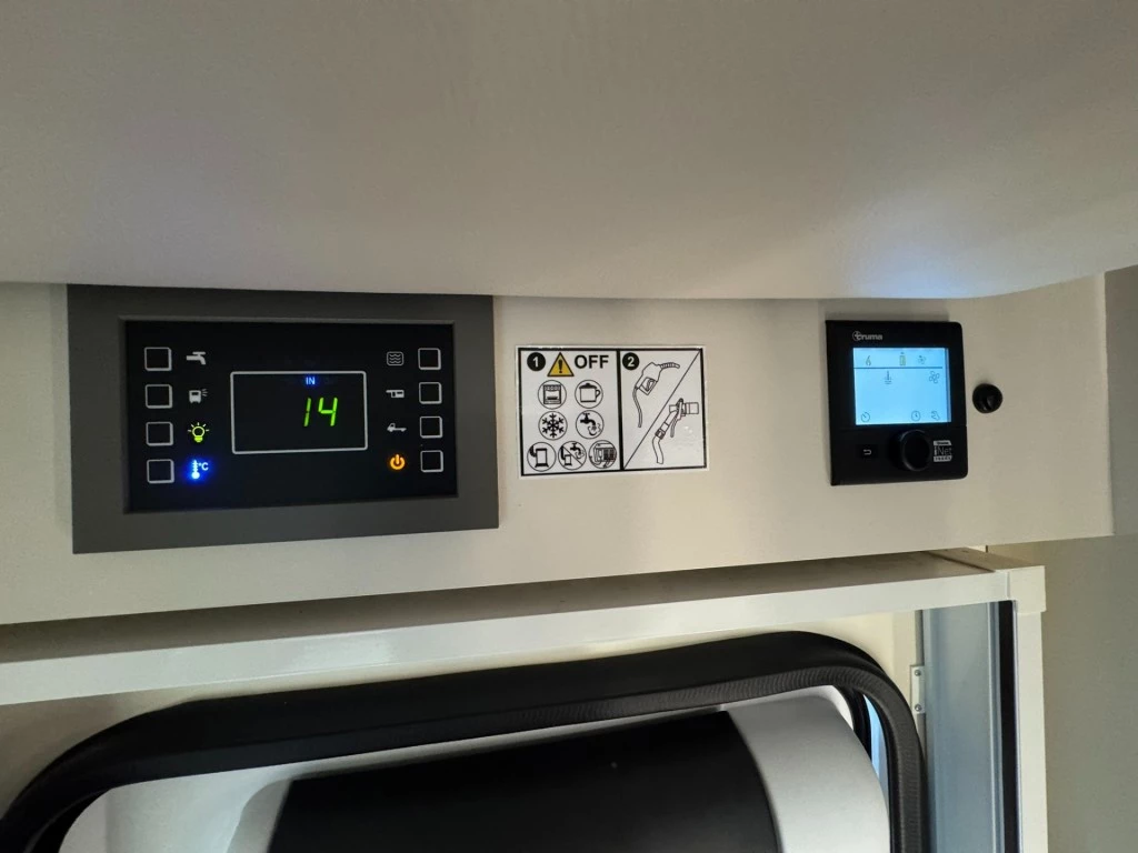 Hoofdafbeelding McLouis Carat 473