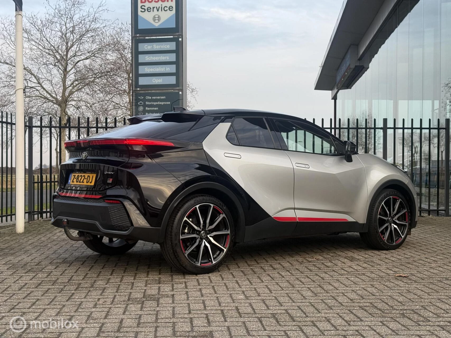 Hoofdafbeelding Toyota C-HR