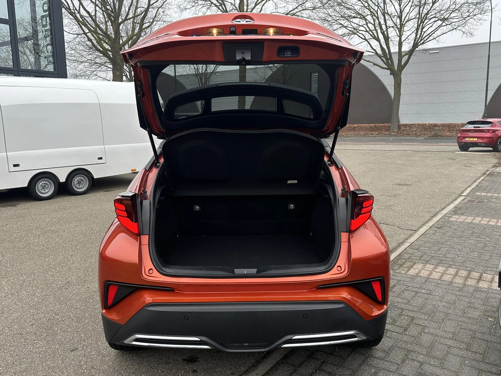 Hoofdafbeelding Toyota C-HR