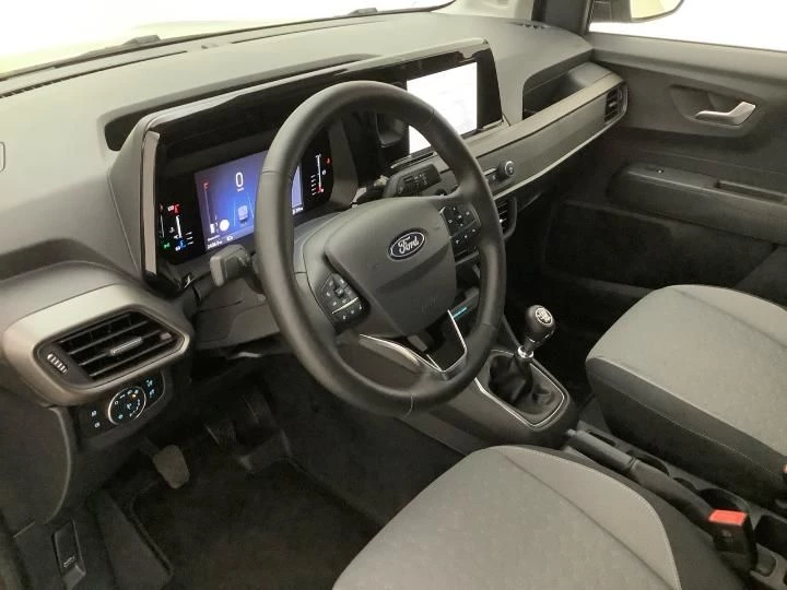 Hoofdafbeelding Ford Transit Courier