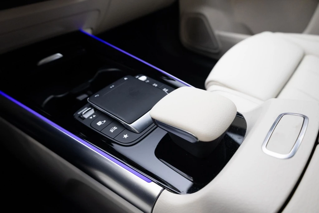 Hoofdafbeelding Mercedes-Benz EQA